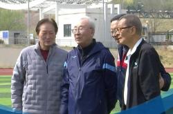 开云平台-足坛名宿参与慈善赛事