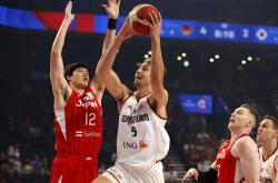 开云体育APP下载-日本羽毛球队轻取中国羽毛球队，陶菲克完成帽子戏法的简单介绍