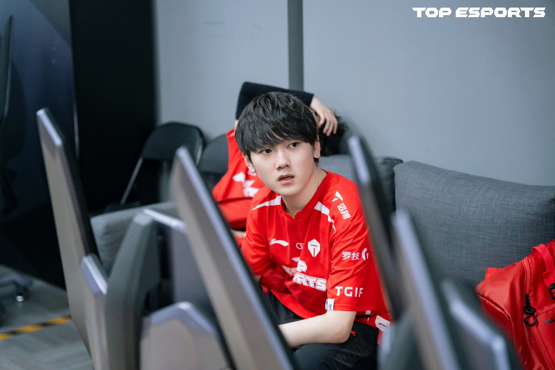 WBG横扫NS,JackeyLove开启传奇时刻小组赛2:1(首尔) WBG横扫NS,JackeyLove开启传奇时刻小组赛2:1(首尔)