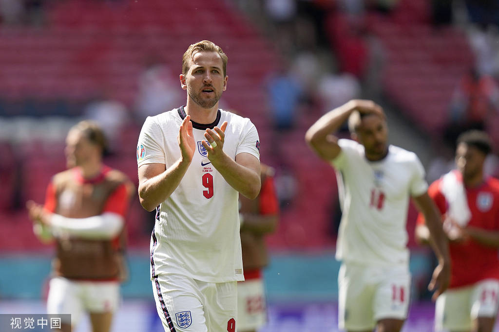 EG险胜TSM,Canyon成为全场焦点小组赛3:2(上海) EG险胜TSM,Canyon成为全场焦点小组赛3:2(上海)