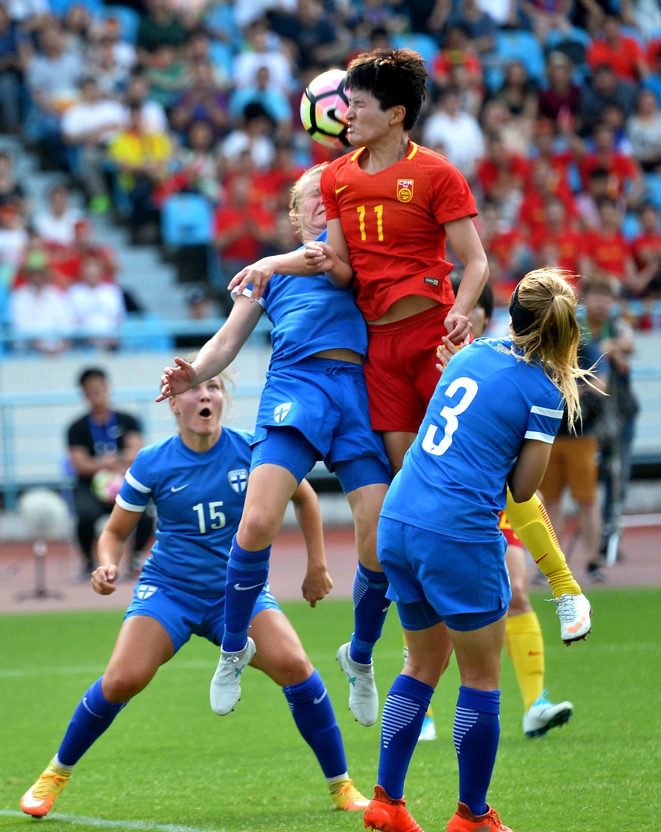 中国女足遭受连败,球队团结合作困难 中国女足遭受连败,球队团结合作困难