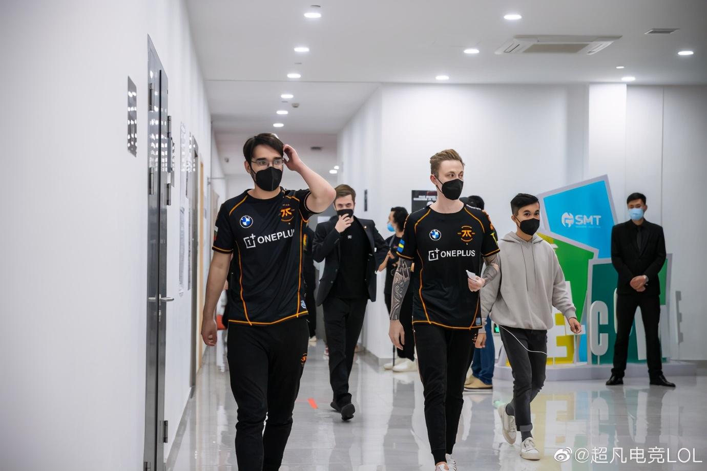 关于PSG碾压FNC，JackeyLove完成史诗逆转峡谷大战淘汰赛，引爆全场热议的信息