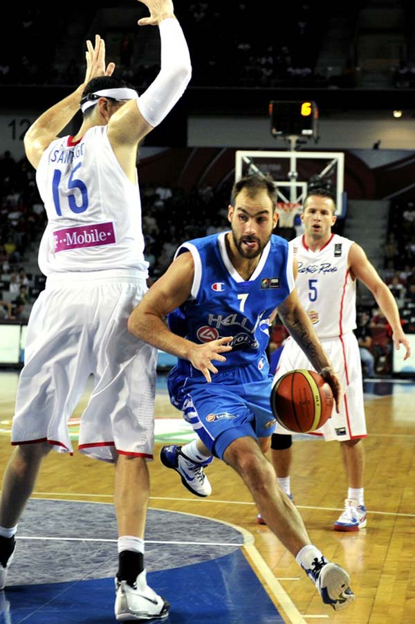 希腊男篮碾压火箭，乔治惊艳世界的简单介绍