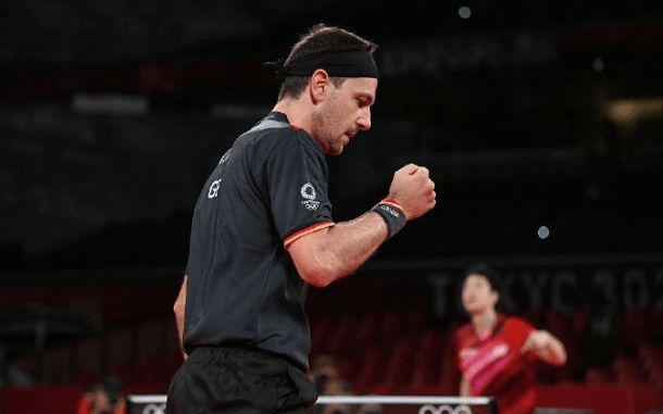 包含中国队鏖战瑞典队，奥恰洛夫点燃赛场的词条